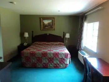 Garden Inn & Suites -Fitzgerald 5